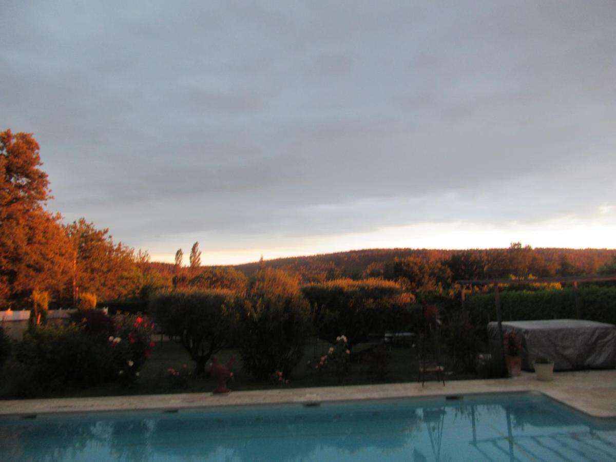 Villa Le Cabanon Des Hirondelles Villecroze Esterno foto