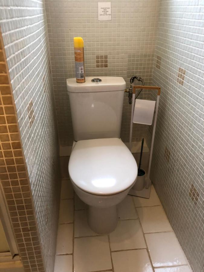 Villa Le Cabanon Des Hirondelles Villecroze Esterno foto