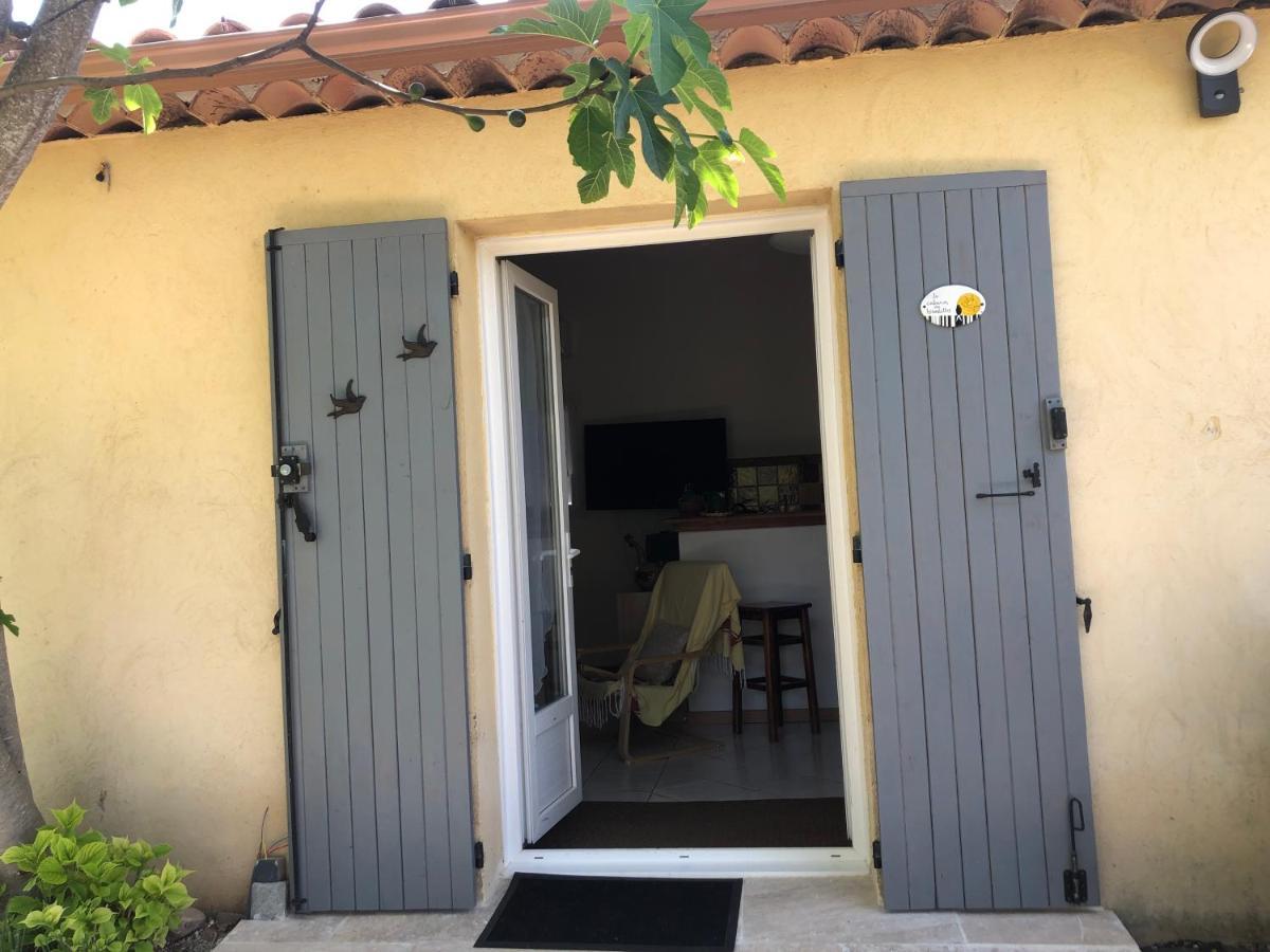 Villa Le Cabanon Des Hirondelles Villecroze Esterno foto