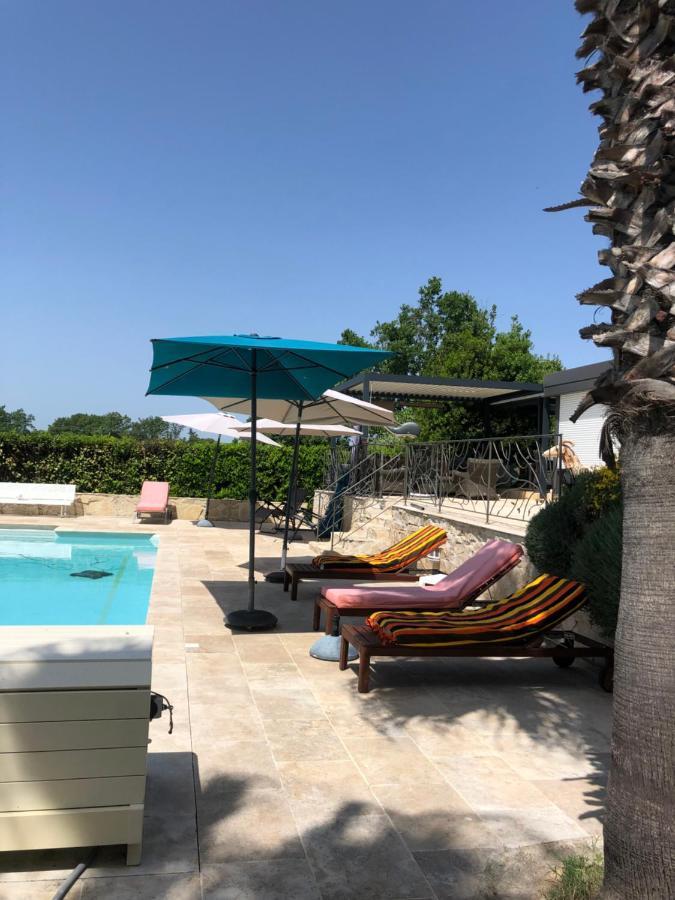 Villa Le Cabanon Des Hirondelles Villecroze Esterno foto